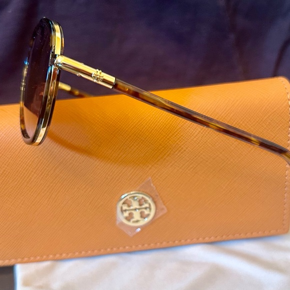 Tory Burch Gold and Tortoise Sunglasses - Picture 4 of 11